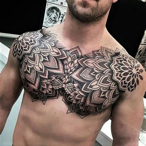 imagenes de tatuajes para hombres en el pecho|Tatuajes en el pecho: más de 100 opciones para hombres y。